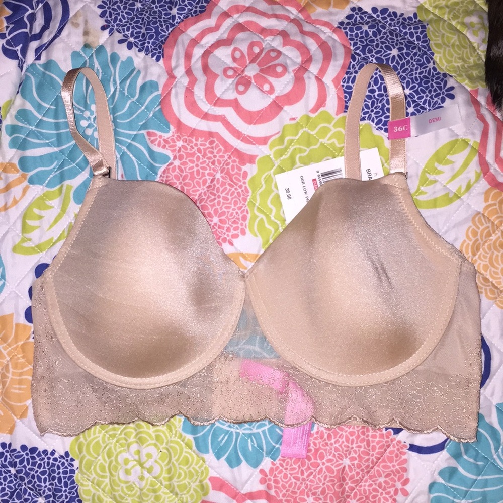 NWT Isaac Mizrahi Demi bra